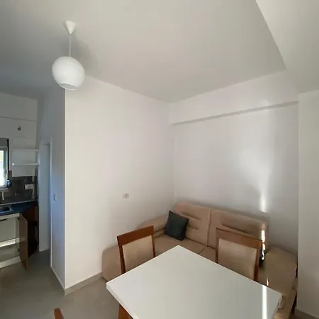Violeta Red 1 Bedroom *